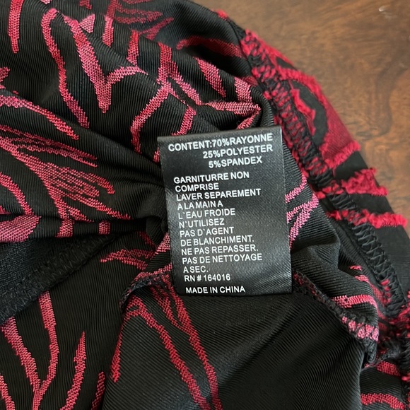 Calessa Patchwork Tie Dye Burnout Knit Cowl Neck 3/4 Sleeve Asymmetrical Tunic. - Picture 9 of 12